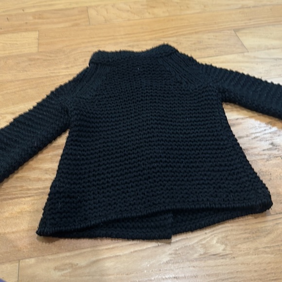 Black Chunky Knit Cardigan by JCrew - Picture 4 of 10